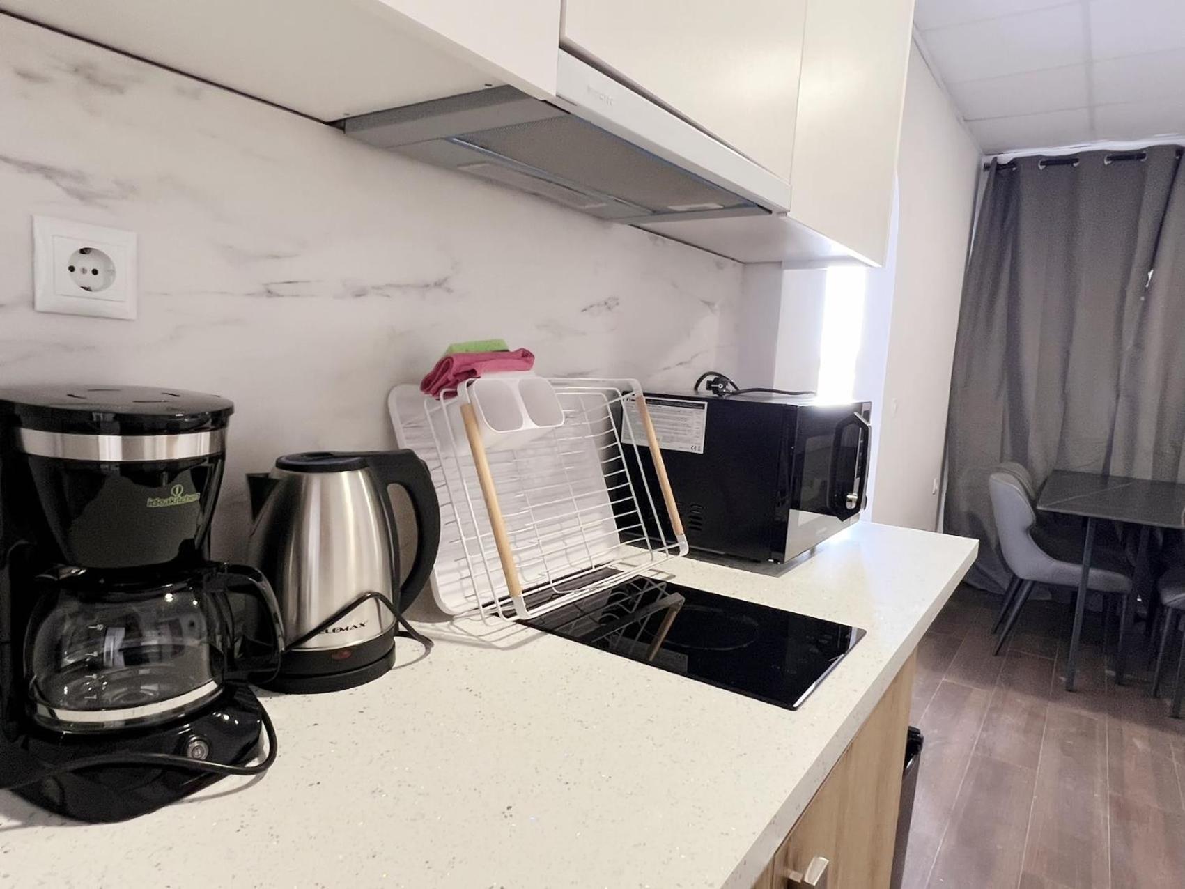 Anhome K11 Serviced Apartments Athén Kültér fotó