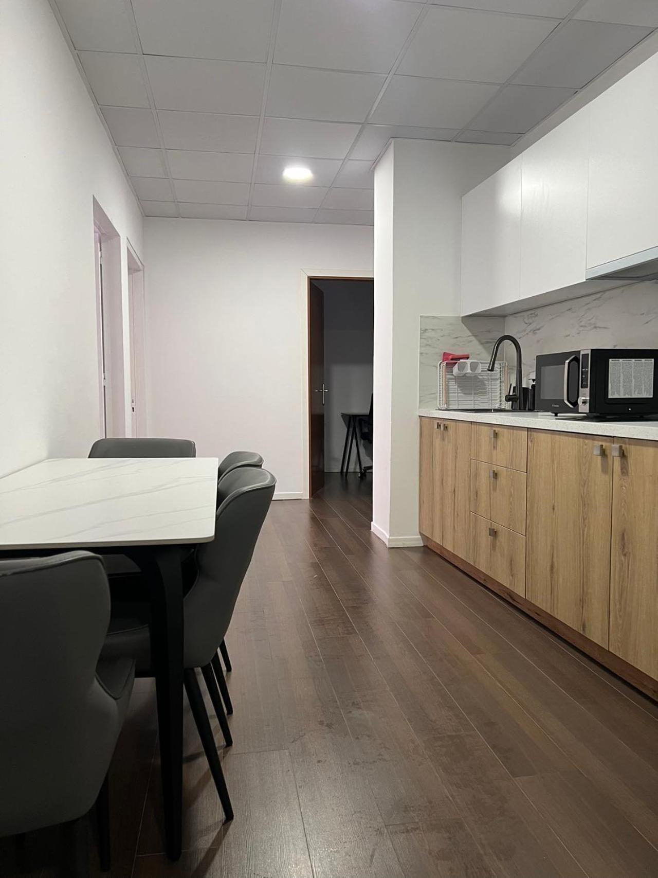 Anhome K11 Serviced Apartments Athén Kültér fotó